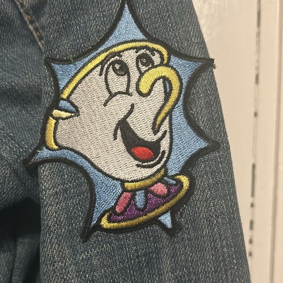DISNEY DIY PATCHED JEAN JACKET - Picture 5 of 5